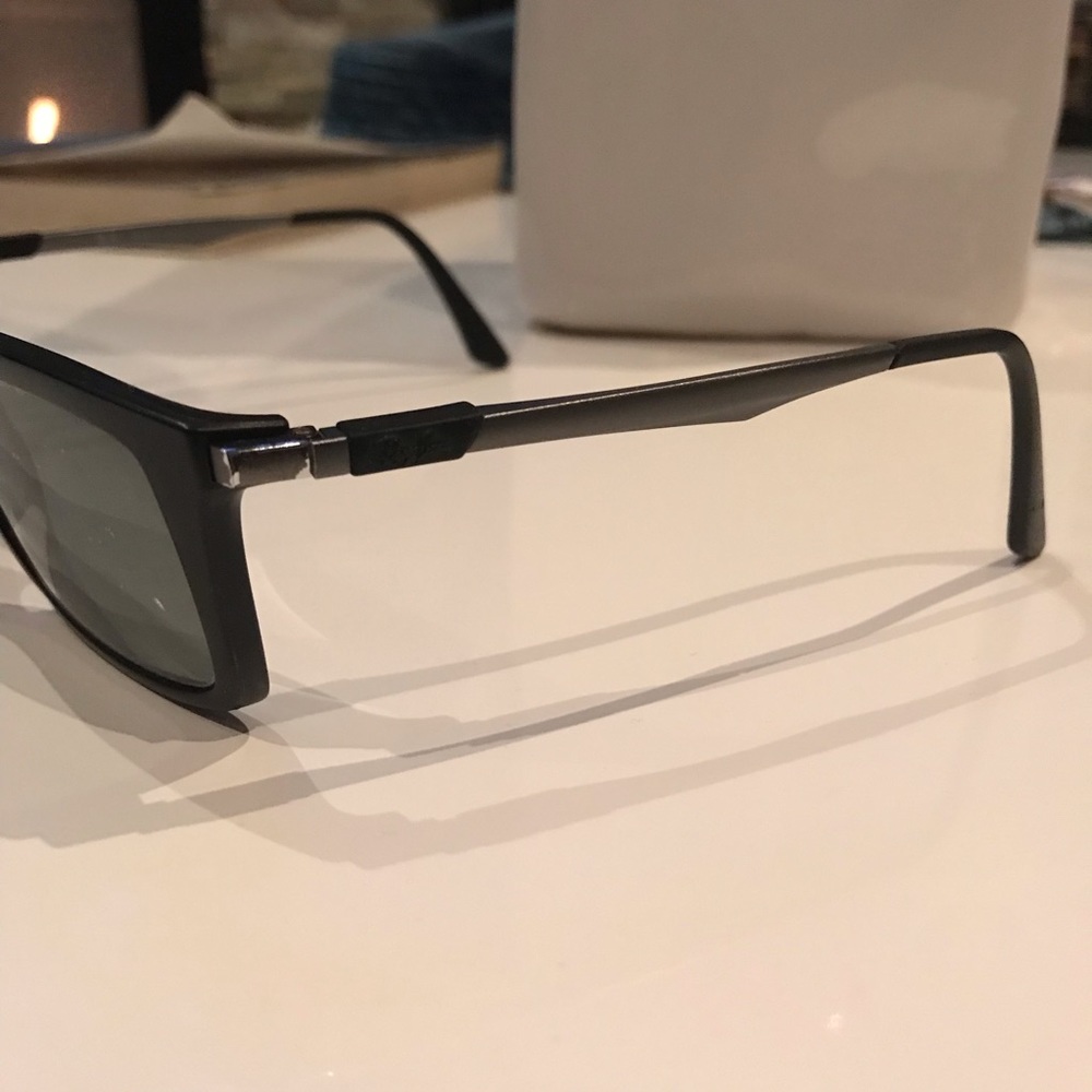 USED Ray Ban 4214 - Picture 7 of 15